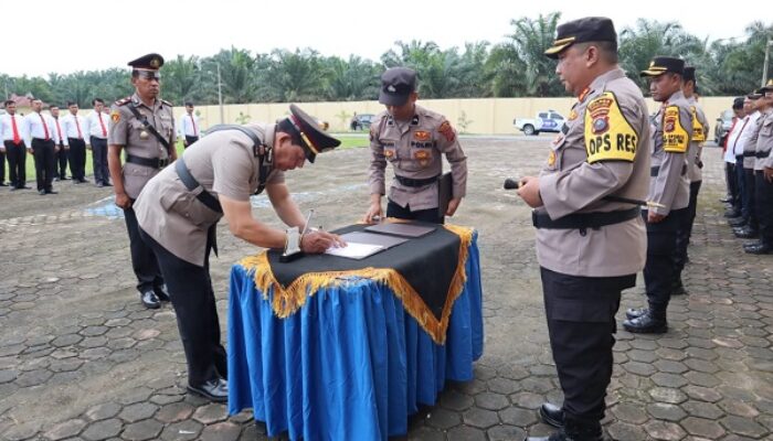 Kapolres Palas Serah Sertijab Kapolsek Sosa