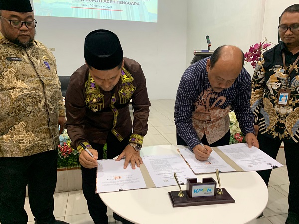 Pj Bupati Agara tandatangani MoU dengan Kepala Kanwil DJPB Provinsi Aceh. Waspada/Ist