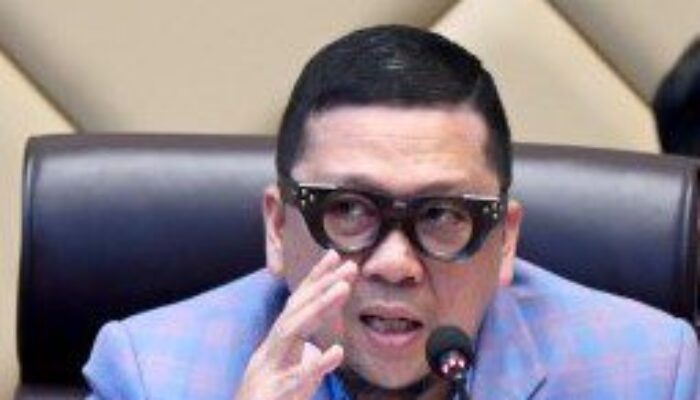 Komisioner KPU Tidak Hadir Pada Rapat Dengar Pendapat Dengan Komisi II  