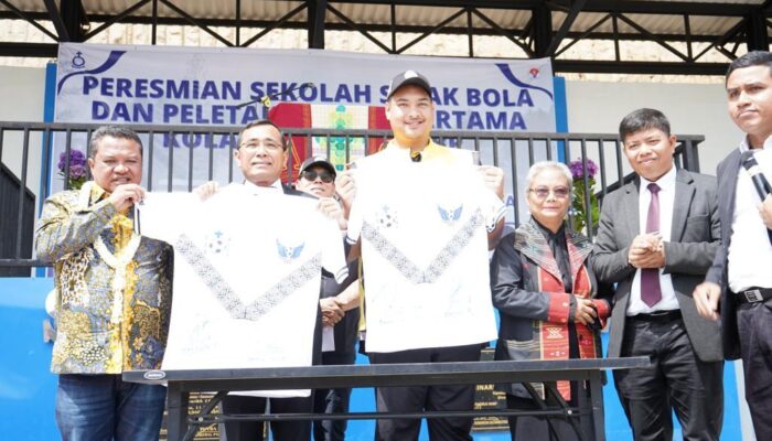 Menpora Didampingi Ephorus Dan Lamhot Sinaga Resmikan Sekolah Sepakbola Seminarium HKBP