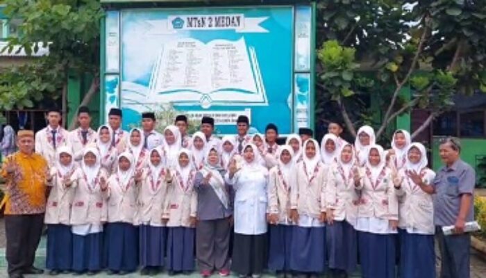 Siswa MTsN 2 Medan Ikrar Stop Bullying Kekerasan Dan Perundungan