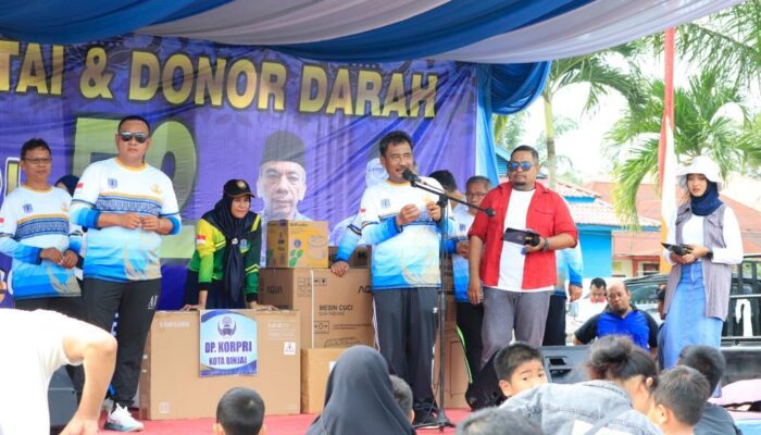 Jalan Santai Meriahkan HUT Korpri Di Binjai