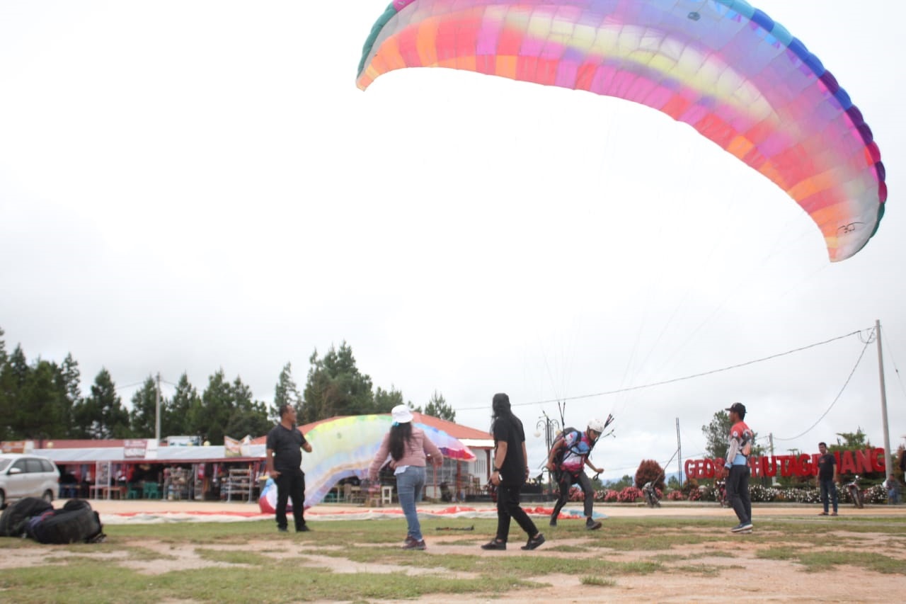 Peralatan Usang Paralayang, Gantole Sumut