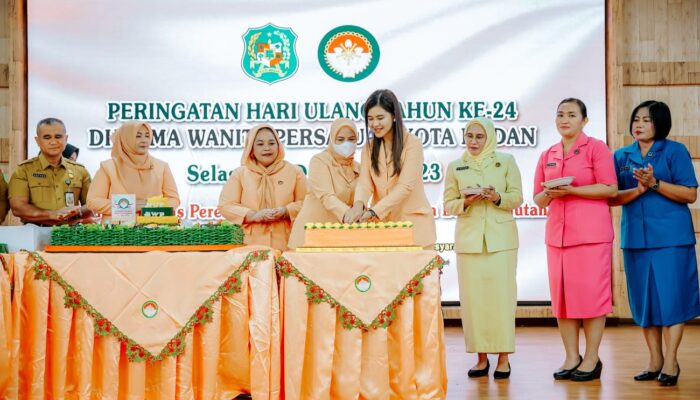 HUT ke-24 DWP Kota Medan Diwarnai Pemotongan Tumpeng, Semoga Jadi Support System Pembangunan