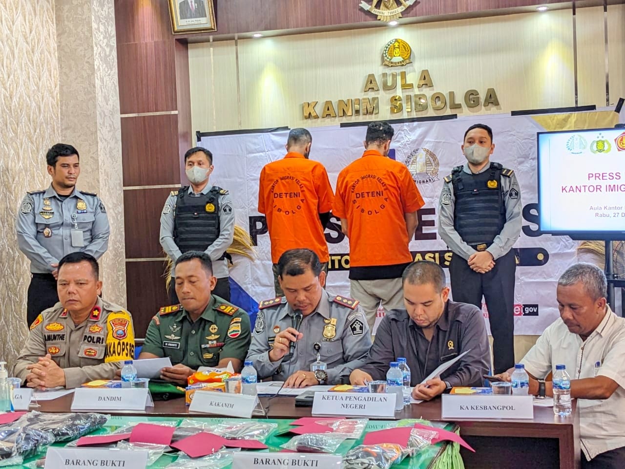 Imigrasi Sibolga Amankan Dua Warga Negara Asing Asal Iran