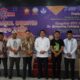 Waspada/Ist Ketua Umum Yayasan Pendidikan Haji Ihutan Ritonga (Yaspenhir) Jafar Syahbuddin Ritonga (JSR) selaku pengelola Pesantren Darul Mursyid foto bersama Wakil Bupati Labuhanbatu Selatan, H. Ahmad Padli Tanjung, S.Ag dan para pengurus Darul Mursyid usai pembukaan acara Darul Mursyid Expo 2023