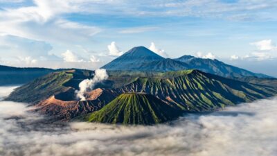 Enam Destinasi Keren di Indonesia untuk Liburan yang Menyejukkan versi Agoda