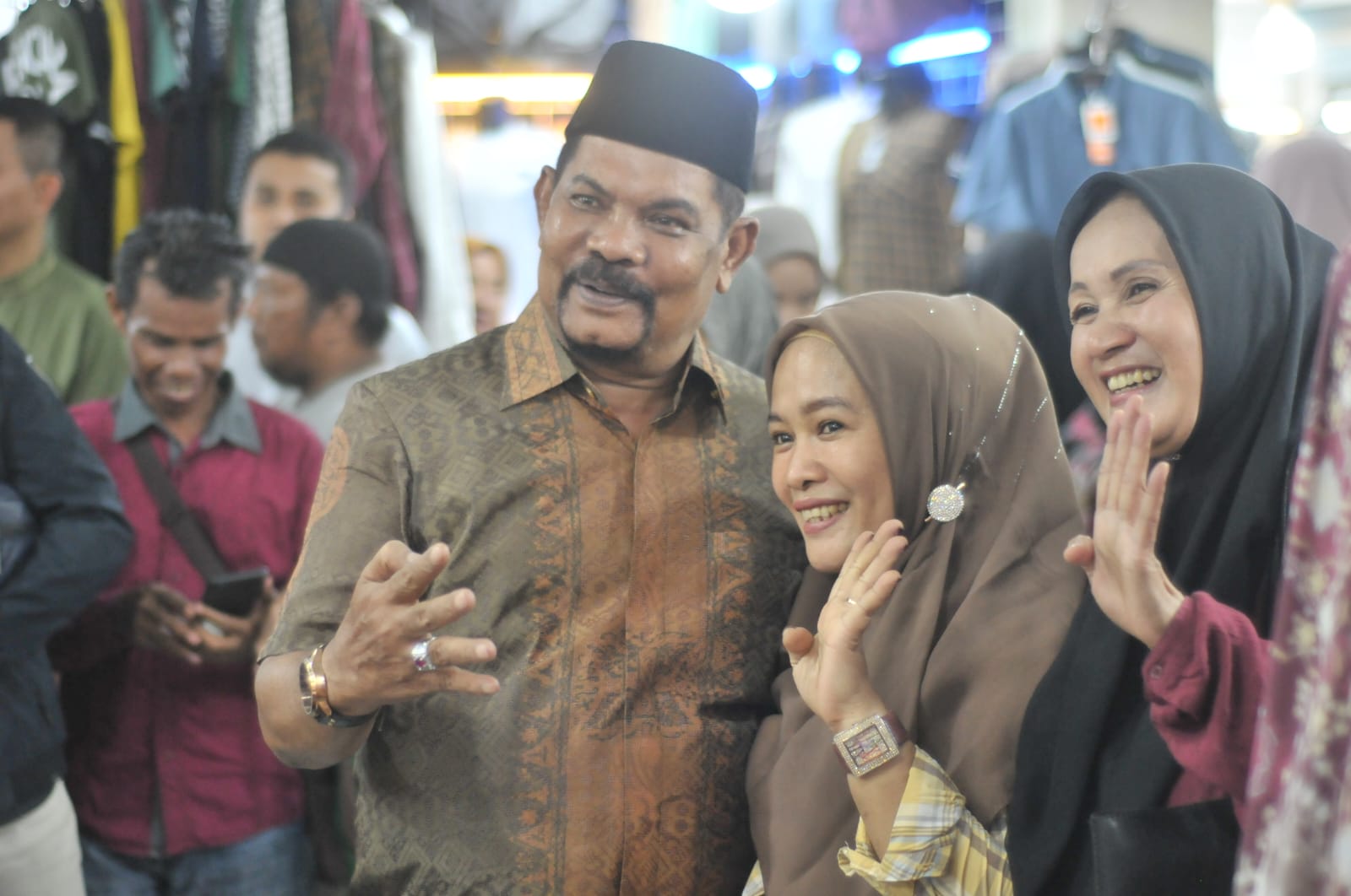 Mantan Walikota Rahudman "Grebek" Pusat Pasar Medan, Pedagang Kaget