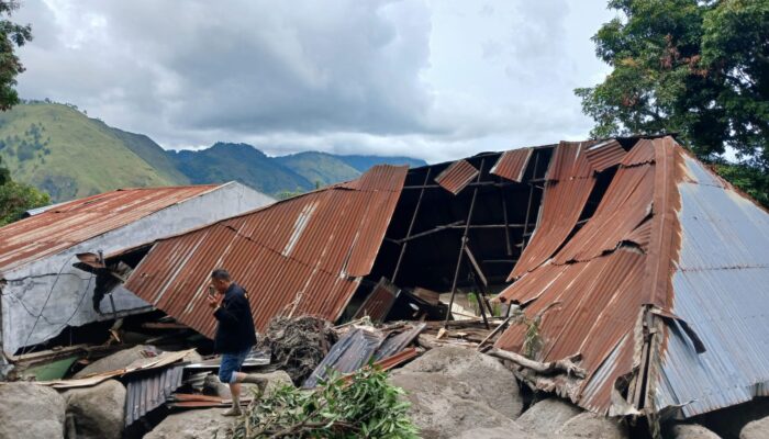 Longsor Di Baktiraja, 35 Rumah Rusak Berat