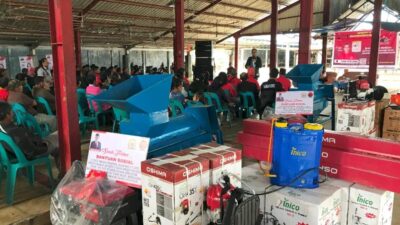 “AWALI MASA KAMPANYE, SIHAR SITORUS KEMBALI JUMPAI PETANI”