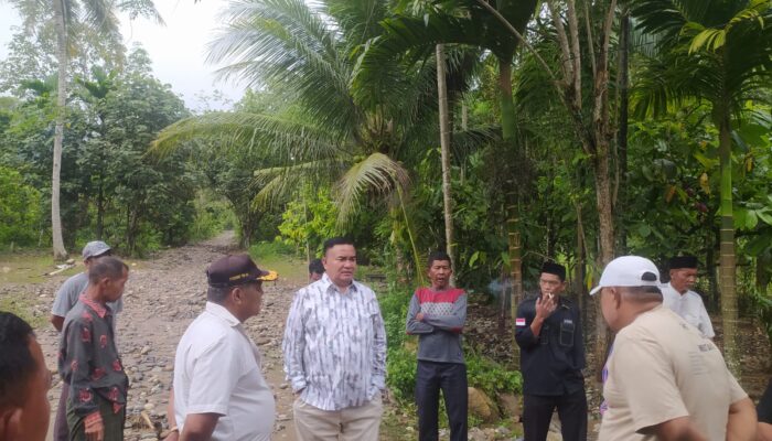 Anggota DPR RI Tinjau Pasca Banjir Di Agara