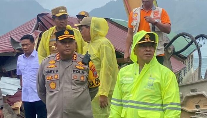 Pj Gubsu Dan Kapoldasu Monitor Pencarian 11 Korban Longsor Humbahas