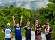Mandi Sungai Di Lau Mentar, Menyentuh Awan Ke Gunung Meriah