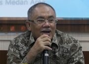 Pemimpin Menebar Cinta Bukan Pesona