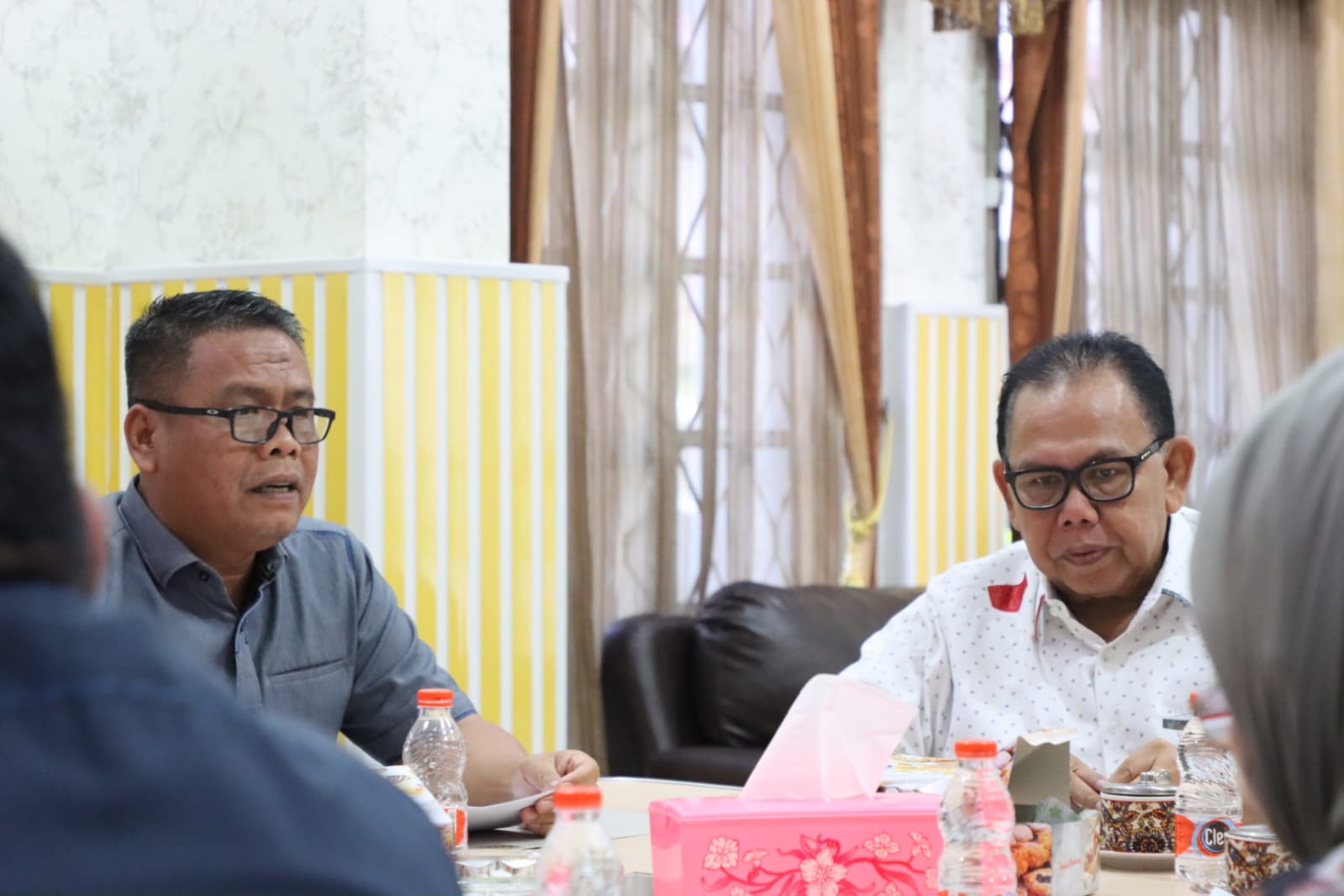 Ketua DPRD Sumut Baskami Ginting (kanan). Waspada/ist
