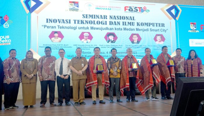 Pembicara di Seminar Nasional Inovasi, Arrahmaan Pane: Medan Penuhi Dimensi Smart City