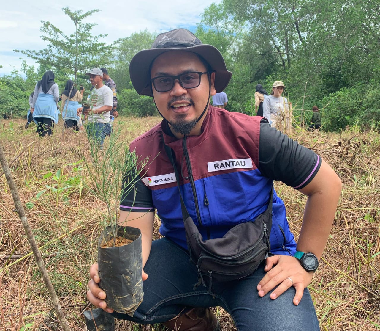 Pertamina EP Rantau Field Tanam 600 Bibit Pohon Cemara