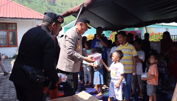 Polres Humbahas Salurkan Makanan Siap Saji Korban Longsor