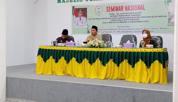 IPQAh Medan Gelar Seminar, Umat Islam Diimbau Jadikan Al-Qur’an Pedoman Hidup