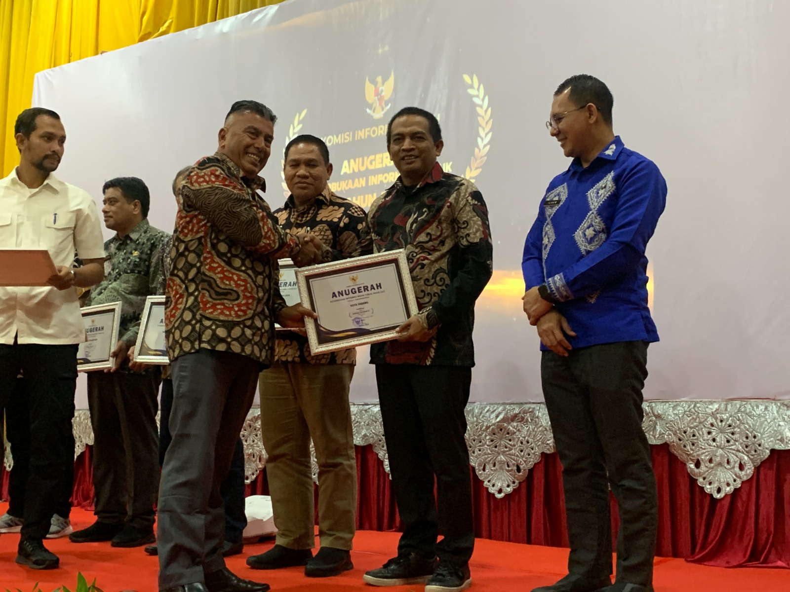 Pemko Sabang Terima Penghargaan Keterbukaan Informasi Publik