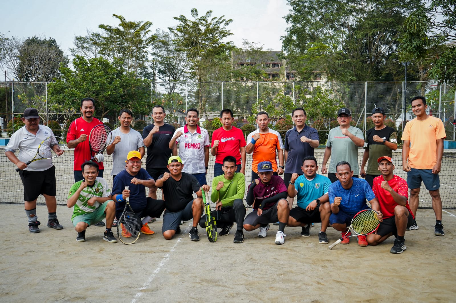 Berlangsung Seru, Turnamen Tenis Lapangan Meriahkan Peringatan HUT Korpri ke -52 di Kota Medan