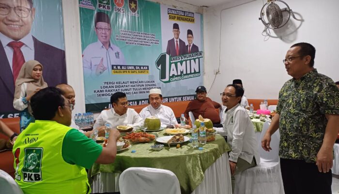 Cawapres Gus Muhaimin Dijamu Makan Malam Di Kediaman Ali Umri