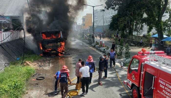 Bus Nice Trans Hangus Terbakar Di P.Siantar