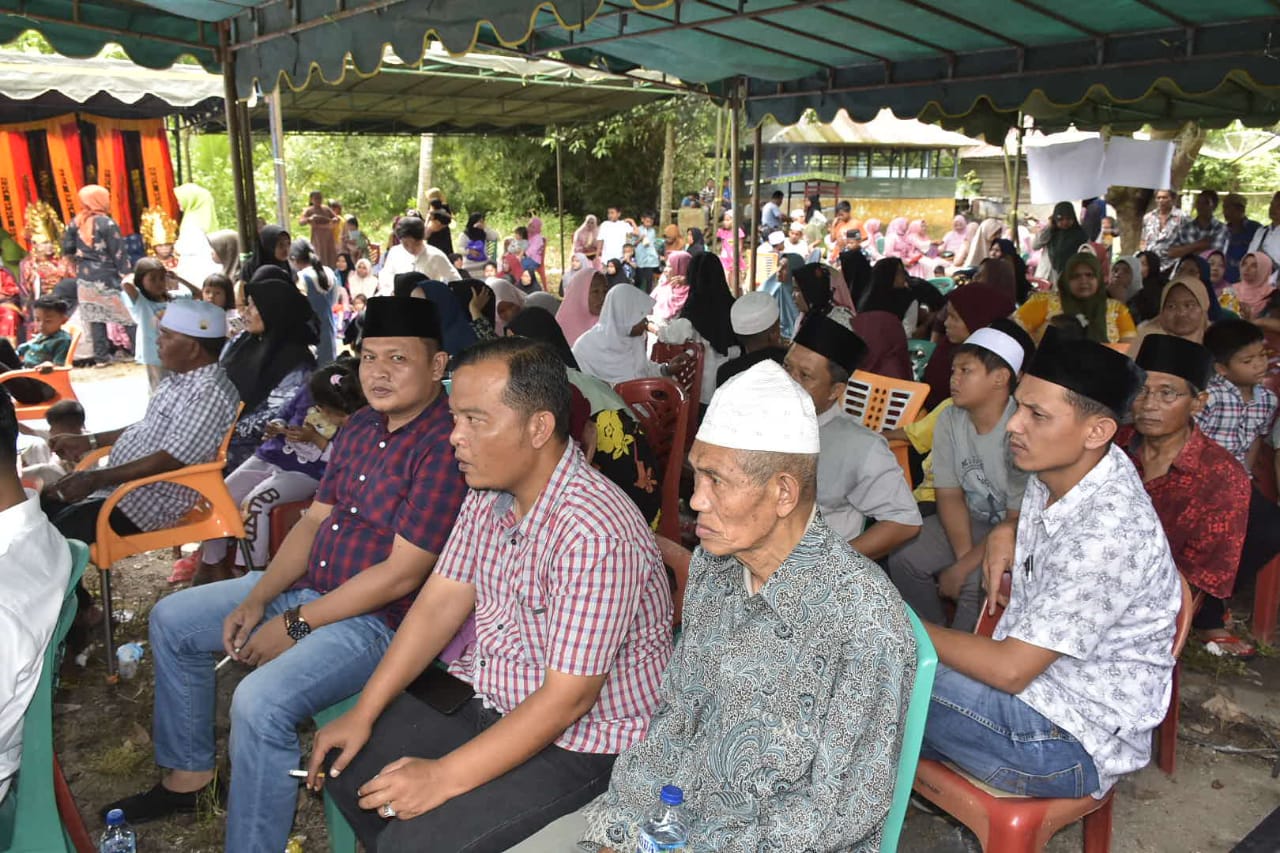 Eli Mahrani Lubis Hadiri Syukuran Hasil Panen Warga Tanggabosi