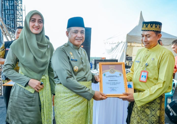 Malam Puncak HUT Ke 17 Batubara Meriah Malam Puncak HUT Ke 17 Batubara Meriah