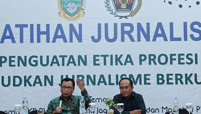 Ketika Sasongko Tedjo Dicecar Pertanyaan Peserta Pelatihan Jurnalistik