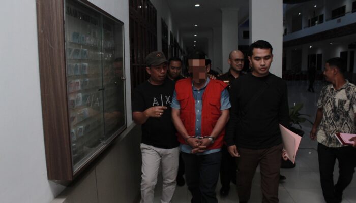 Diduga Korupsi Rp2,4 M, Kejatisu Tahan Bendahara UPT BMBK Gunungsitoli
