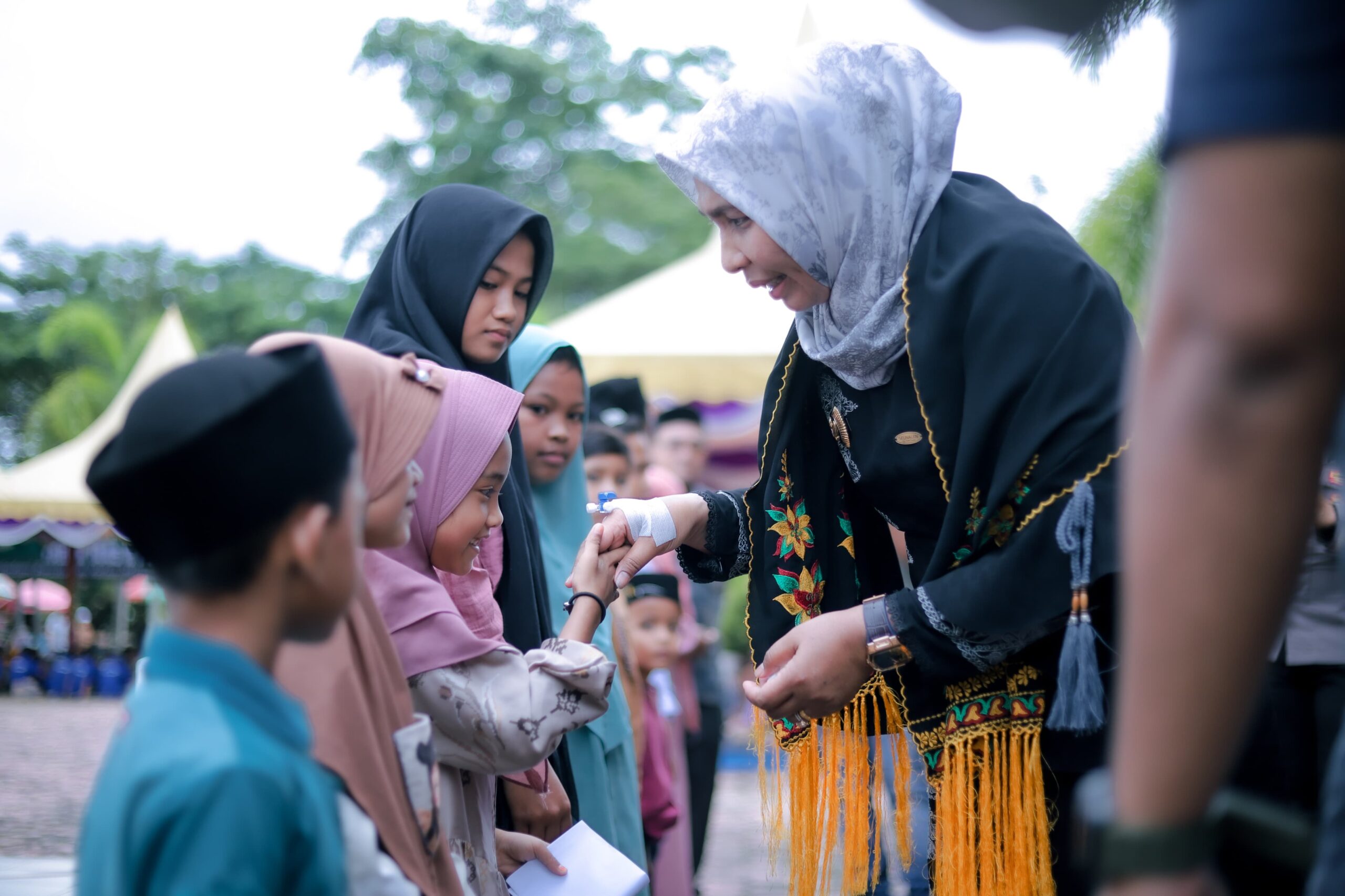 Maulid Akbar Di Nagan, 40 Grup Zikir Dan Santuni 400 Anak Yatim 