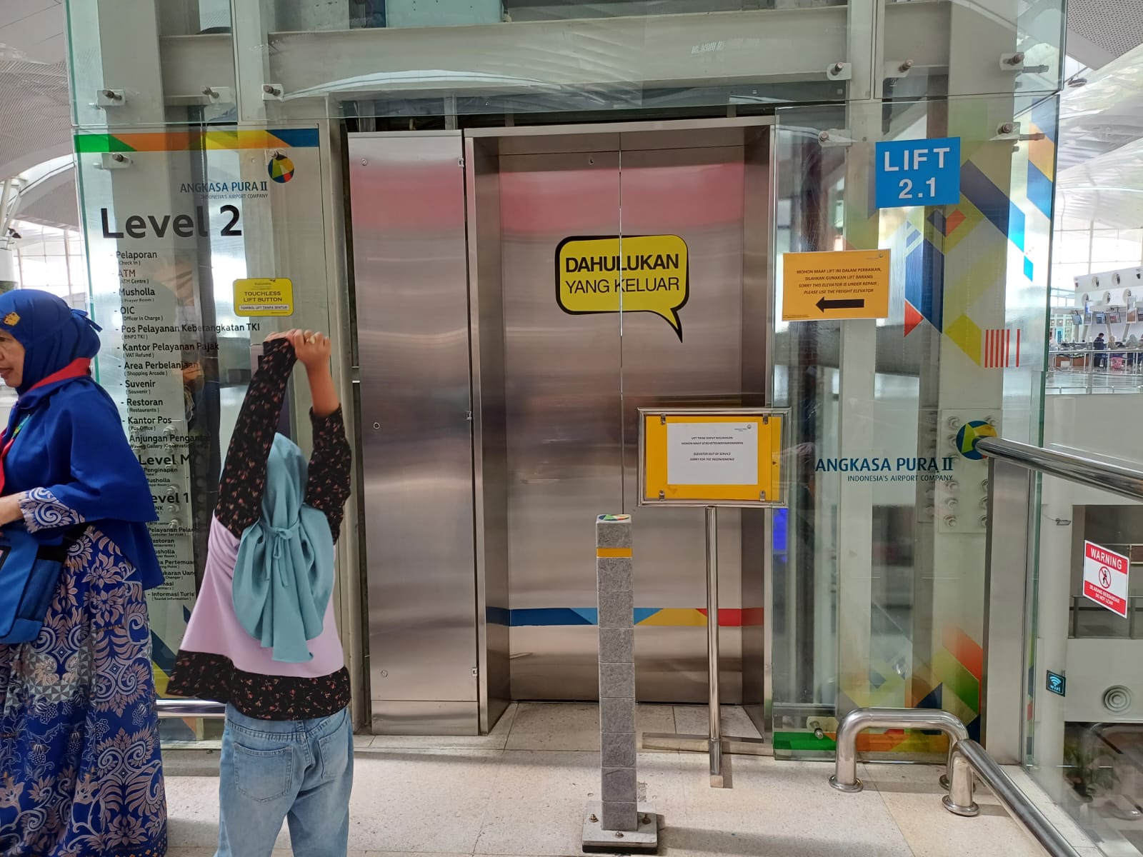Penumpang Keluhkan Lift KNIA Tak Berfungsi