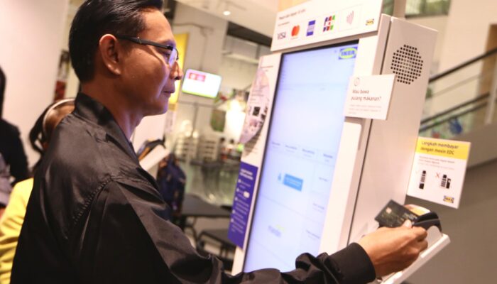 Dorong Transaksi Non Tunai, Bank Mandiri Pamer Layanan Mandiri Contactless