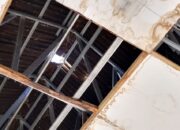 Kisah Sedih Siswa TKN Bungong Meulu Bungie; Belajar Dalam Gedung Beratap Bocor