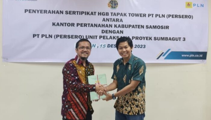 Kantah Samosir Serahkan 18 Sertipikat HGB Tapak Tower