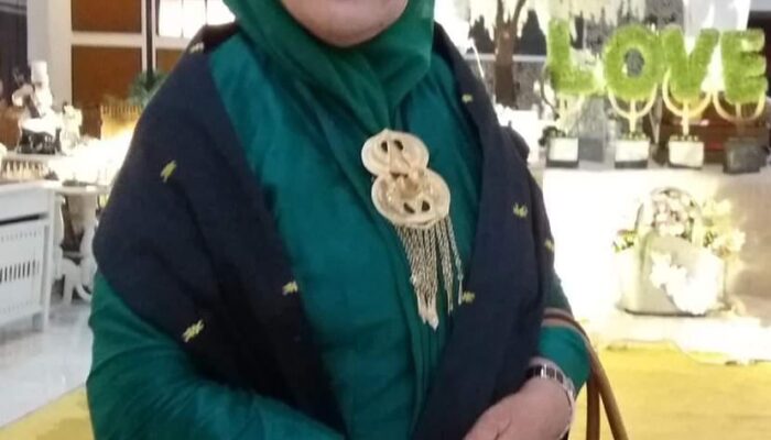 Hj Halimah Ingatkan Hari Ibu Bukan Mother’s Day
