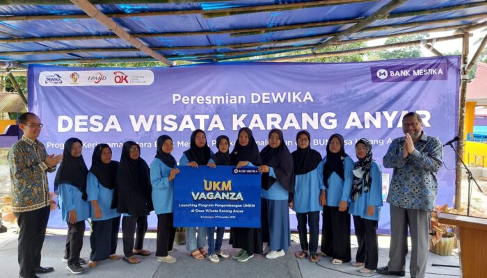 Bank Mestika Resmikan Pemandian Desa Wisata Karang Anyar