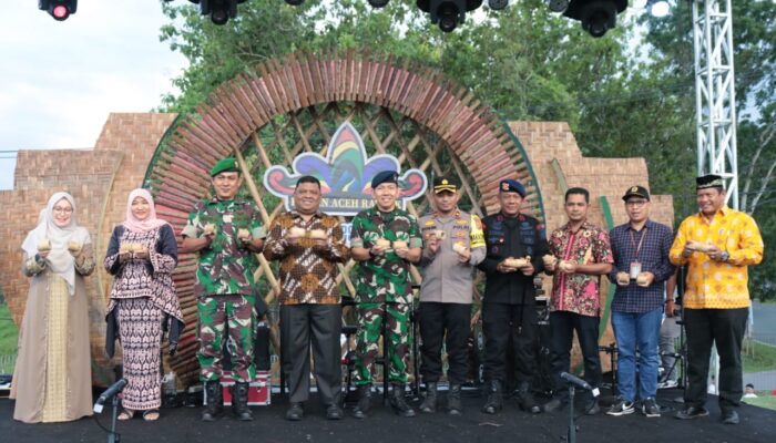 Sekda Aceh Besar Buka Piasan Aceh Rayeuk