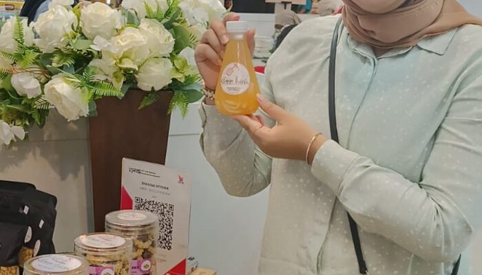 Es Kelapa Jeruk Shaqiqa Kitchen Diminati Pengunjung