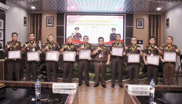 Kejari Nisel Peringkat I Pencapaian Kinerja Penanganan Tipikor