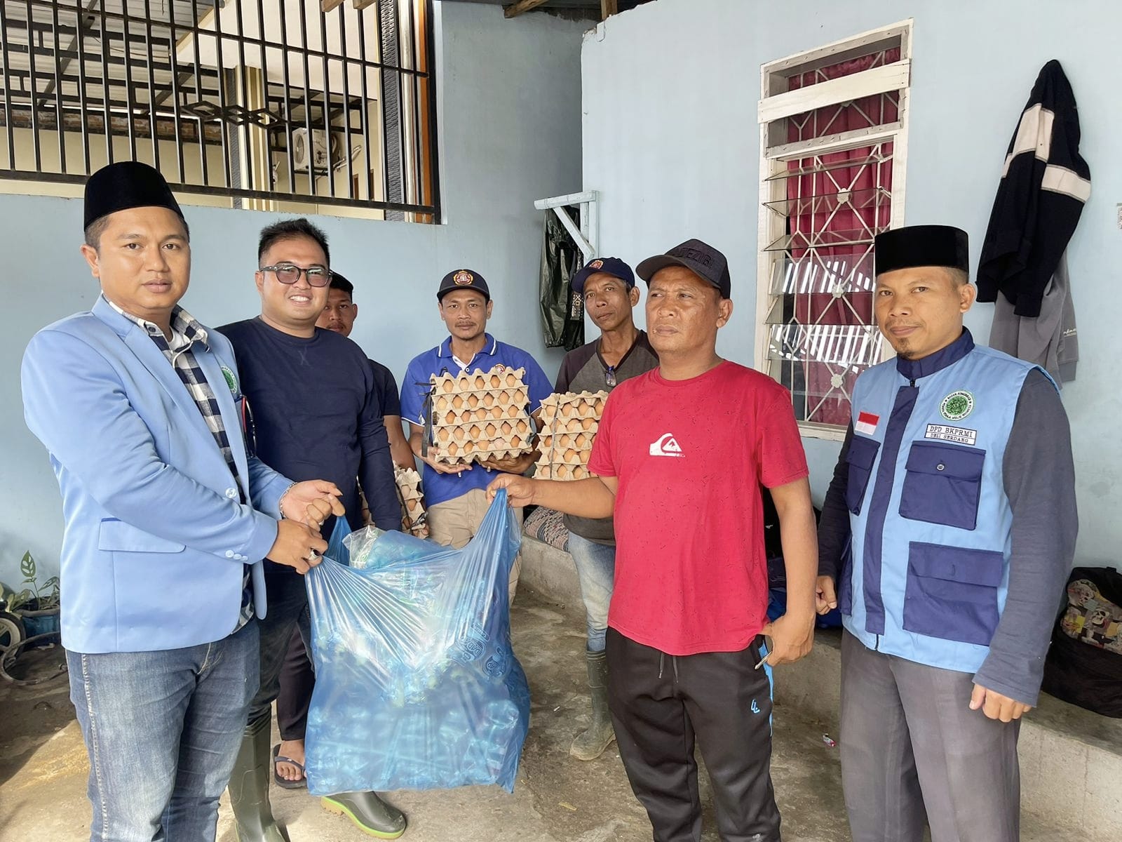 Peduli Warga Terdampak Banjir, BKPRMI Beri Bantuan Sembako Peduli Warga Terdampak Banjir, BKPRMI Beri Bantuan Sembako