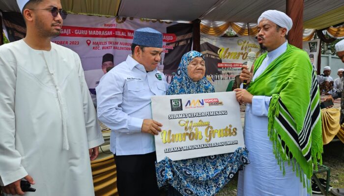 Ketua KSJ Sumut Berangkatkan Warga Madina Umrah Gratis