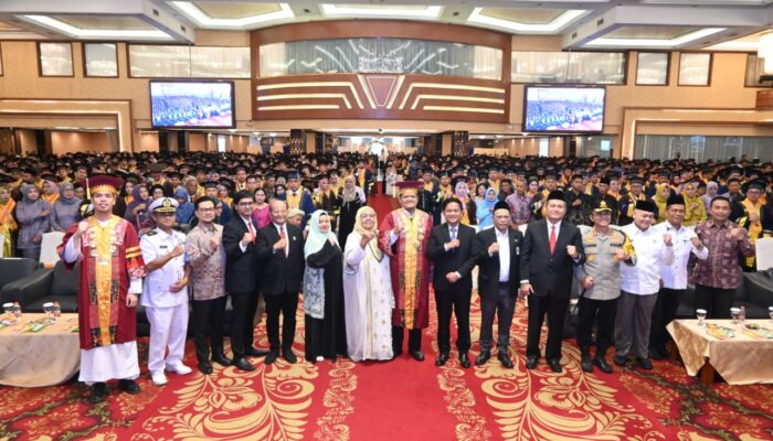 Cetak Rekor Wisudawan Terbanyak, UNPAB Lahirkan 1.814 Sarjana Baru