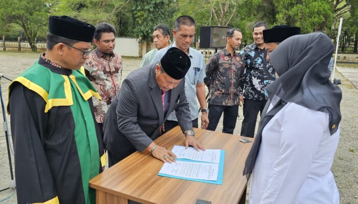 Kadisdikbud Aceh Besar Lantik 240 Guru Dalam Jabatan Fungsional