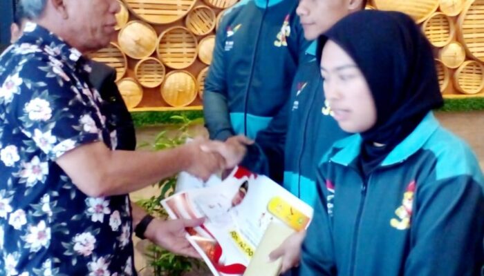Atlet, Pelatih Dan Wasit Tapsel Terima Tali Asih
