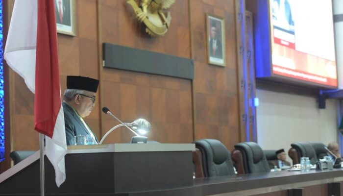 Pj Gubernur Sampaikan Pendapat Akhir 10 Raqan Prolega Prioritas 2023