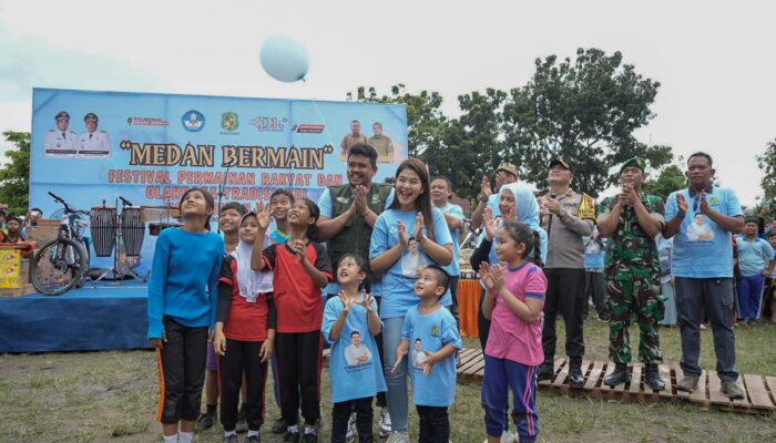 Buat Kuis Saat Buka “Medan Bermain”, Bobby Nasution Beri Hadiah Sepeda Listrik