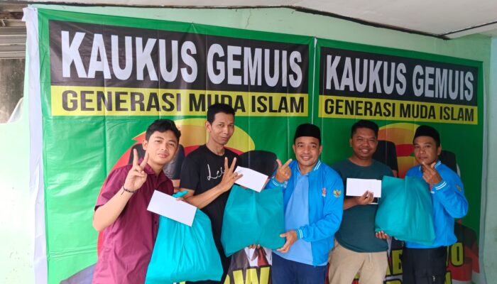 Gemuis Prabowo-Gibran DKI Jakarta Beri Bingkisan Sembako Tahun Baru 600 Fakir Miskin