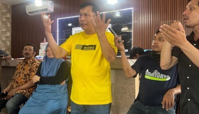 Suriadin Noernikmat BerbaurDengan Penyandang Disabilitas